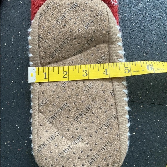 Muk Luks Slippers Socks WomensM/XL Size 8-10 Red Reindeer Deer Slip Resi… - Picture 7 of 7